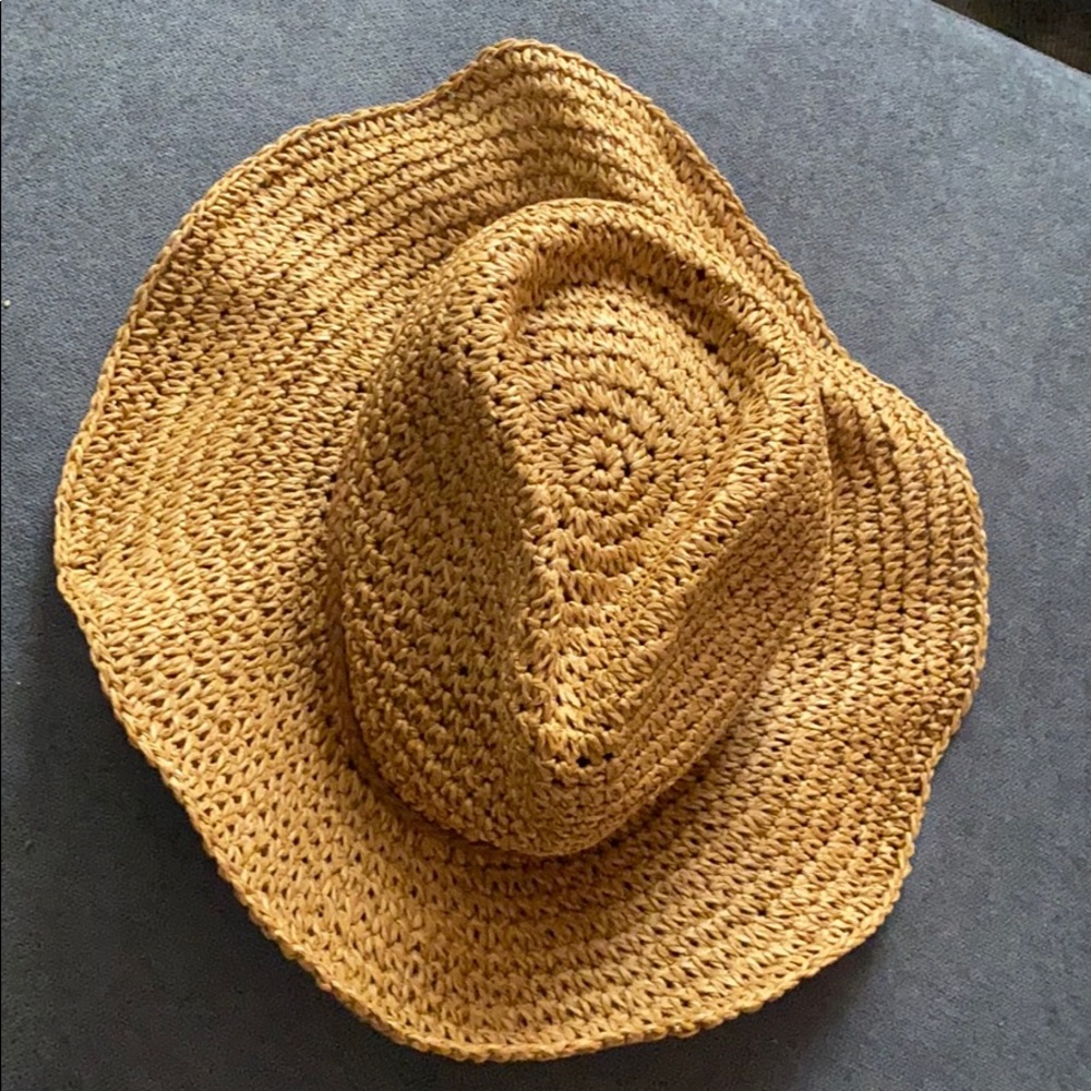 Straw hat - Picture 2 of 2